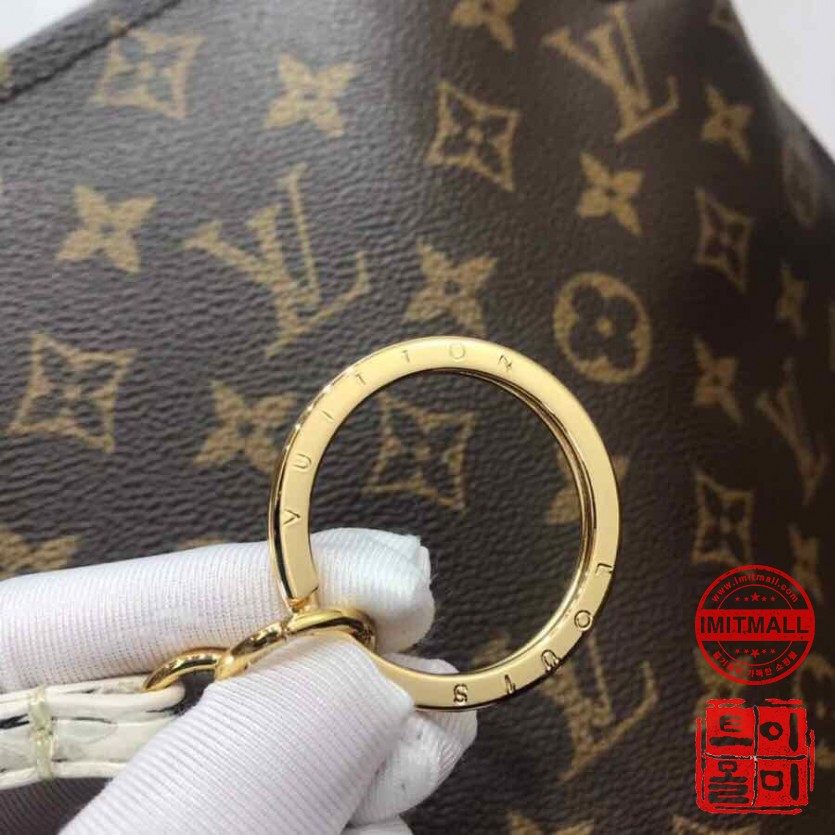 louis_vuitton_xxxxx_big_00005.jpg