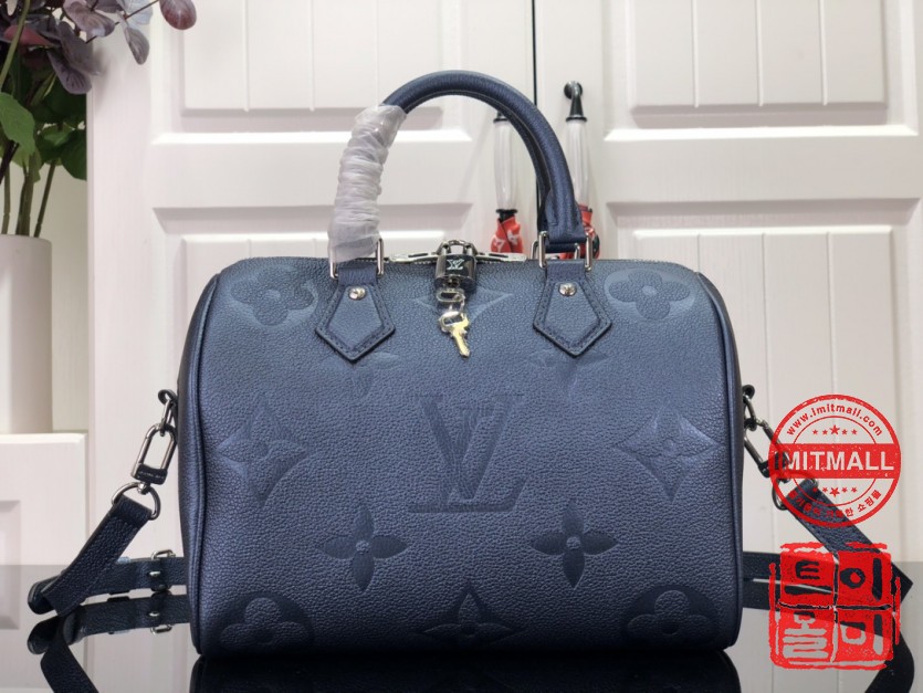 louis_vuitton_xxxxx_big_00002.jpg