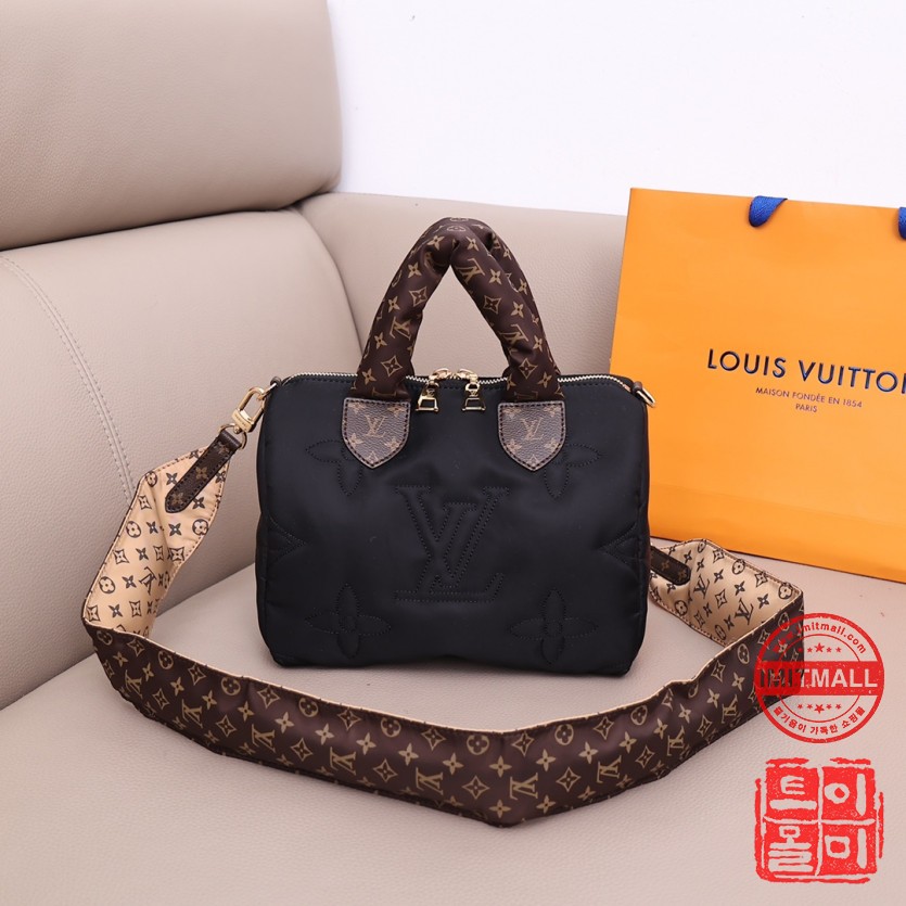 louis_vuitton_xxxxx_big_00001.jpg