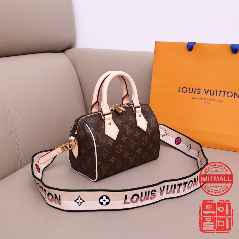 louis_vuitton_xxxxx_big_00002.jpg