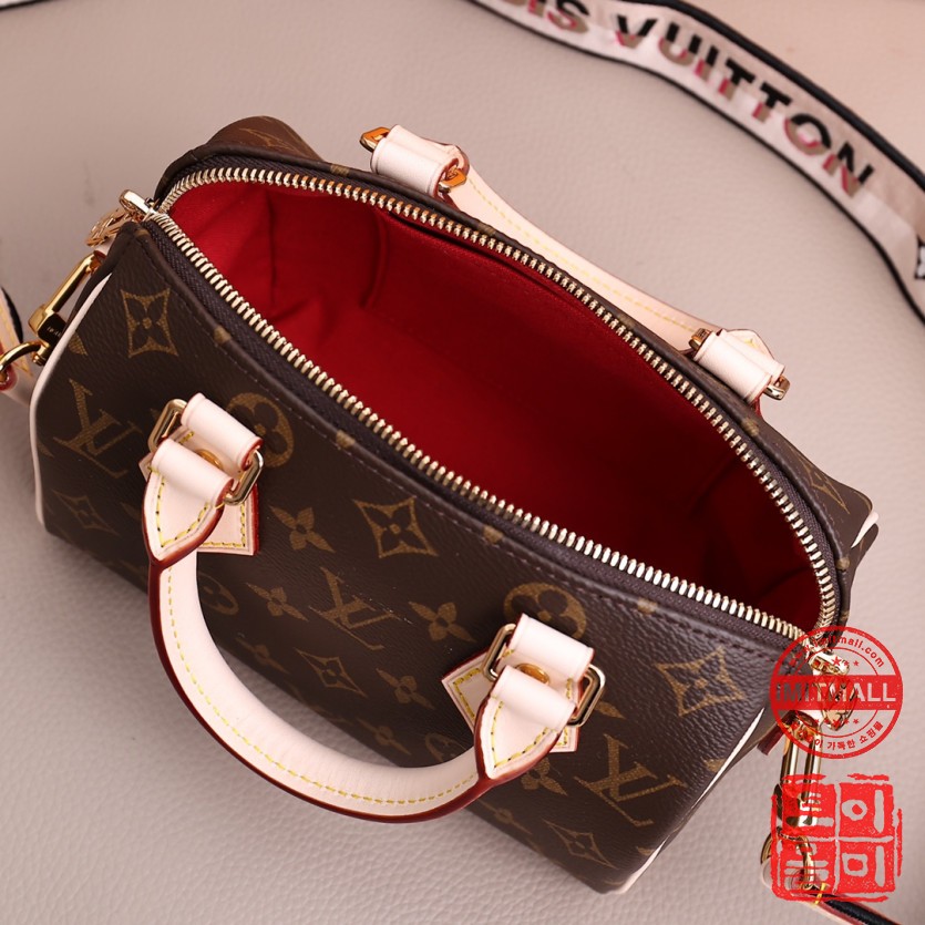 louis_vuitton_xxxxx_big_00008.jpg