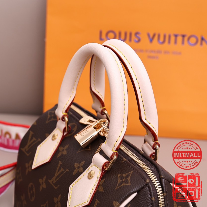 louis_vuitton_xxxxx_big_00006.jpg