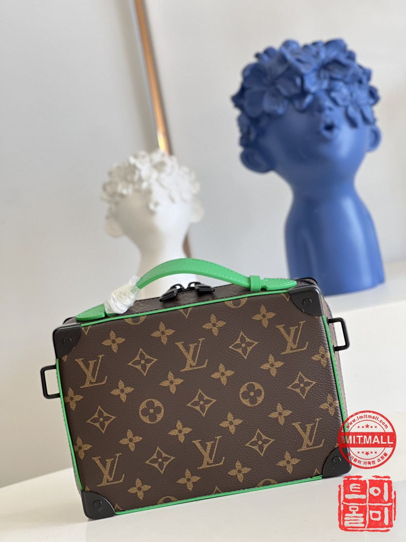 louis_vuitton_xxxxx_big_00005.jpg