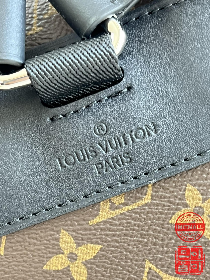louis_vuitton_xxxxx_big_00005.jpg