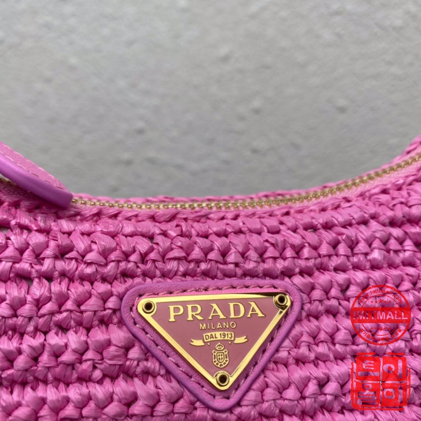 prada_xxxxx_big_00005.jpg