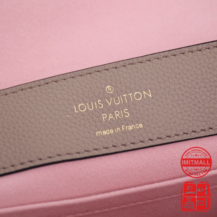 louis_vuitton_xxxxx_big_00009.jpg