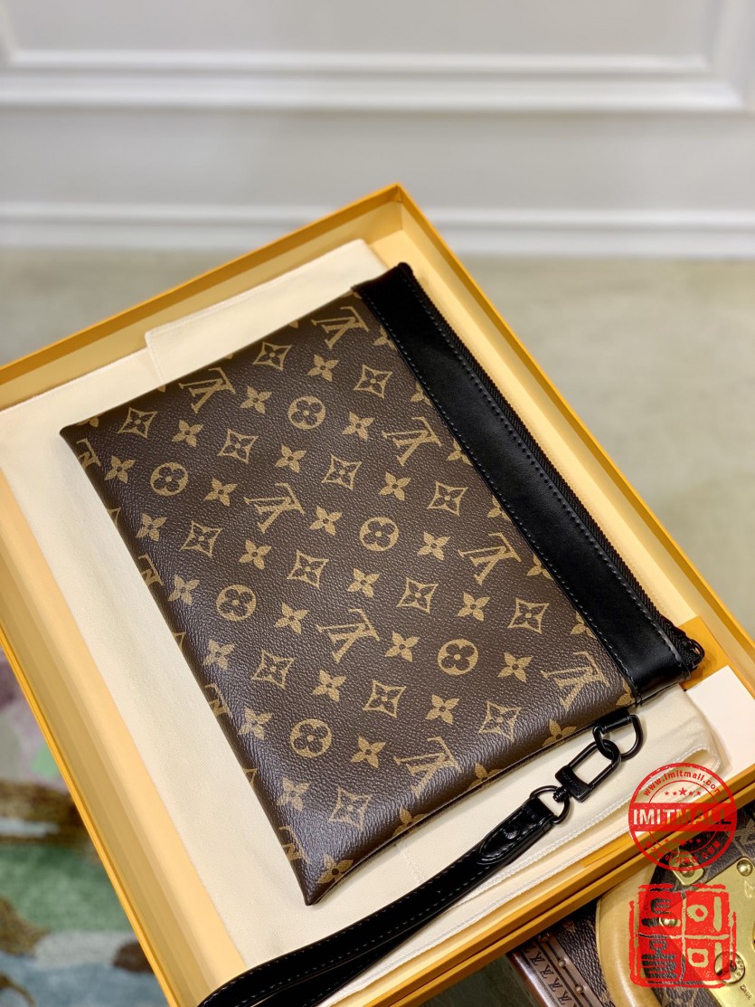 louis_vuitton_xxxxx_big_00002.jpg