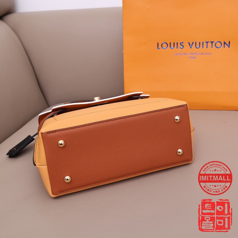 louis_vuitton_xxxxx_big_00004.jpg