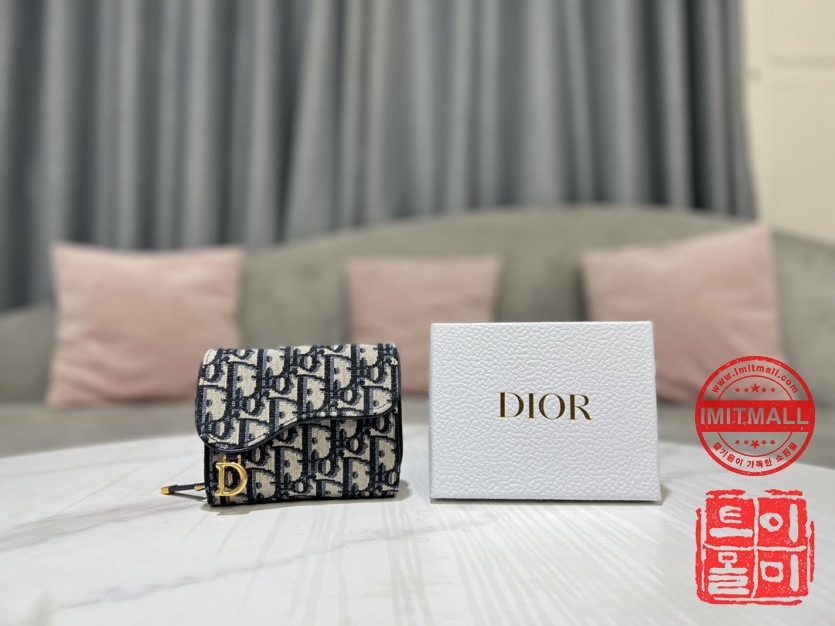 dior_xxxxx_big_00001.jpg