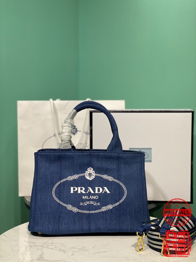 prada_xxxxx_big_00001.jpg