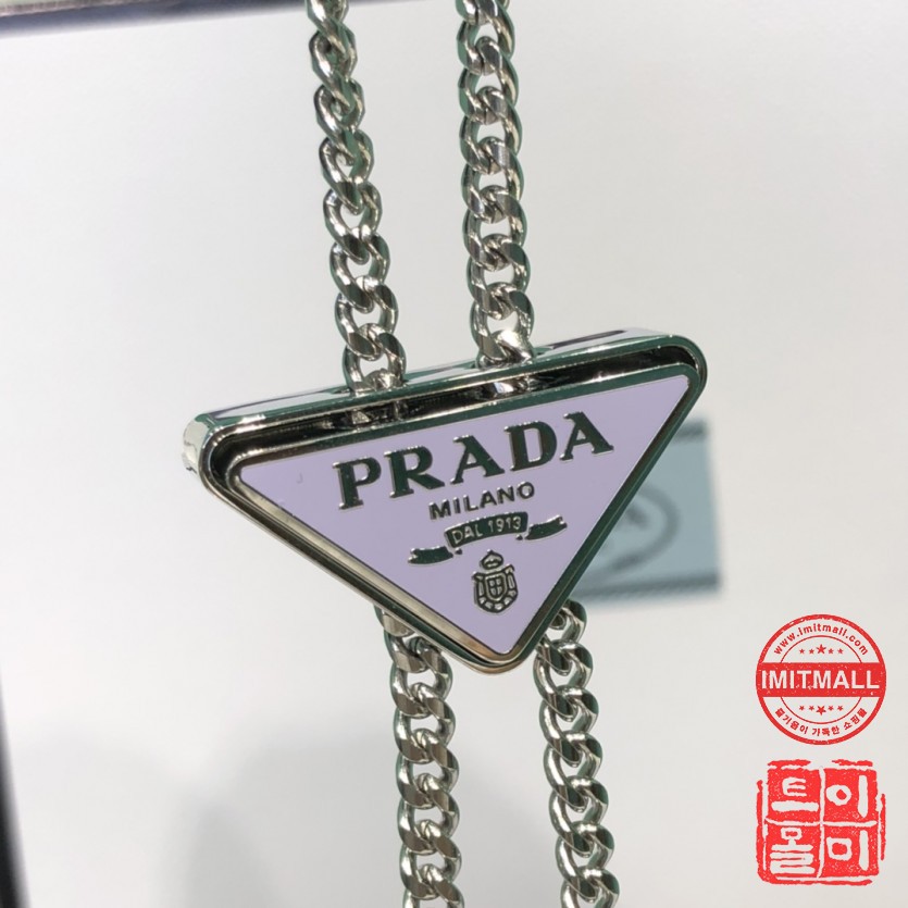 prada_xxxxx_big_00006.jpg