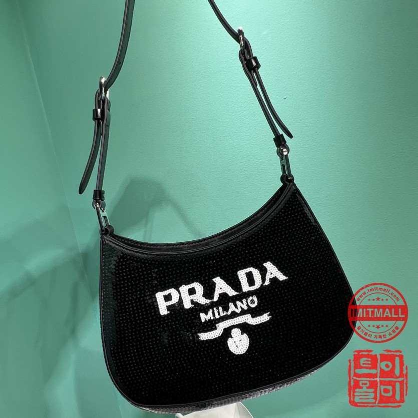 prada_xxxxx_big_00015.jpg