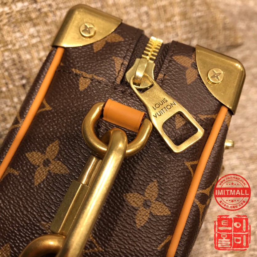 louis_vuitton_xxxxx_big_00005.jpg