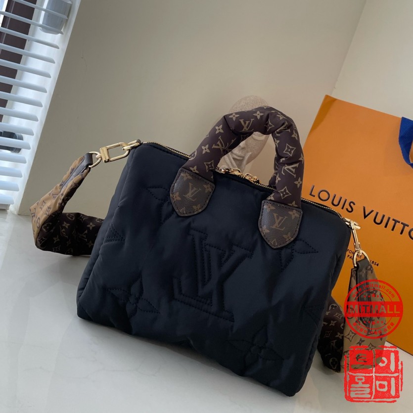 louis_vuitton_xxxxx_big_00002.jpg