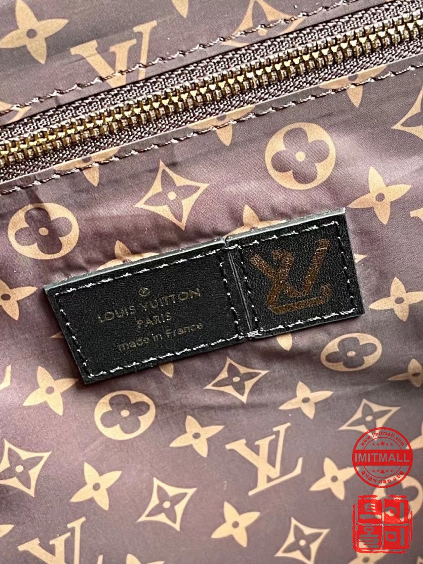 louis_vuitton_xxxxx_big_00008.jpg