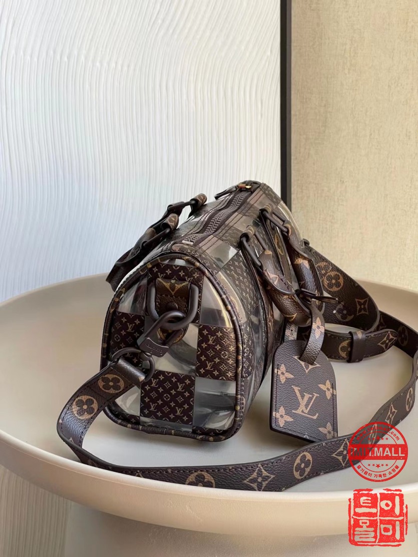 louis_vuitton_xxxxx_big_00002.jpg