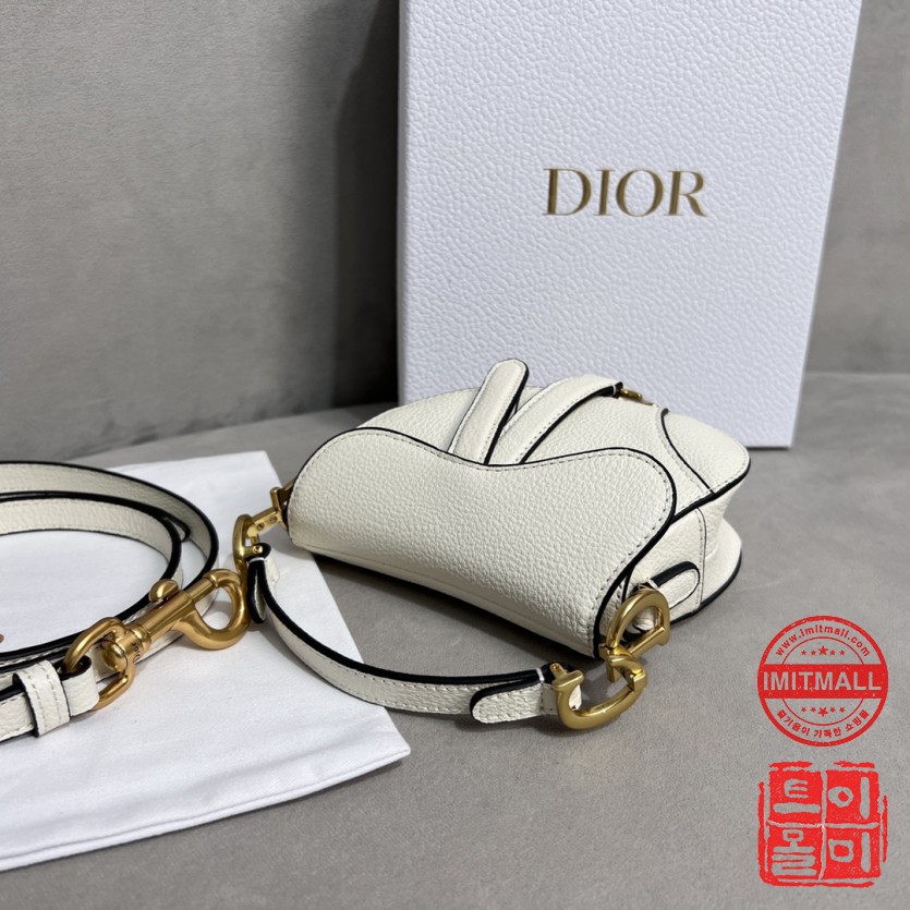 dior_xxxxx_big_00002.jpg