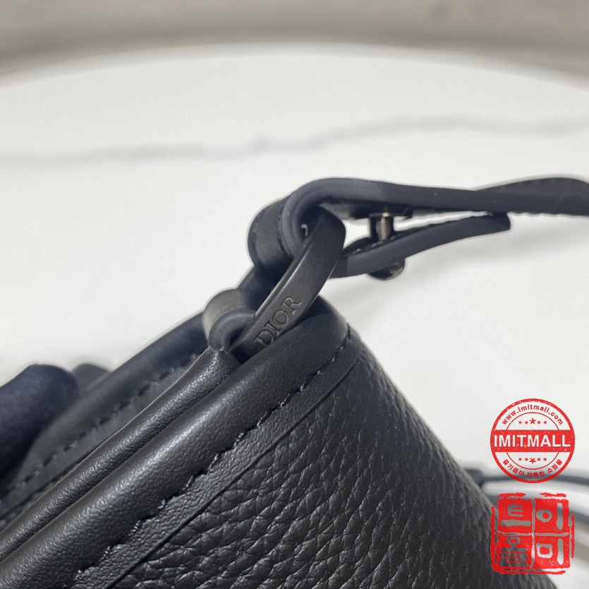 dior_xxxxx_big_00003.jpg