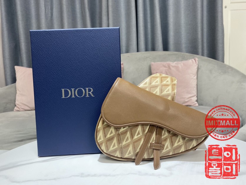 dior_xxxxx_big_00001.jpg