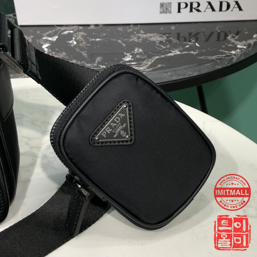 prada_xxxxx_big_00006.jpg