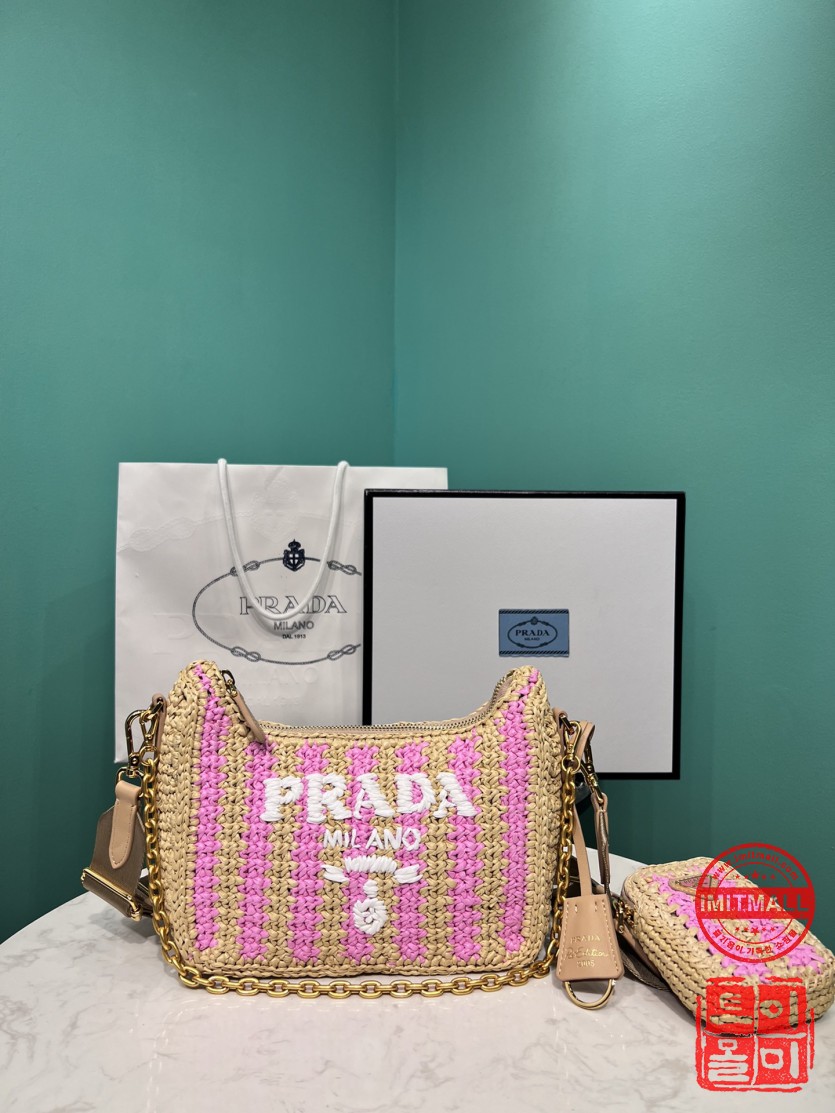 prada_xxxxx_big_00001.jpg