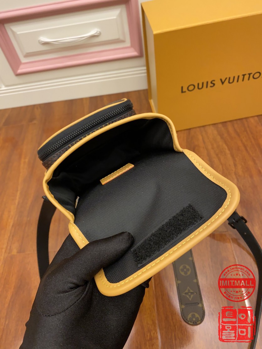 louis_vuitton_xxxxx_big_00005.jpg