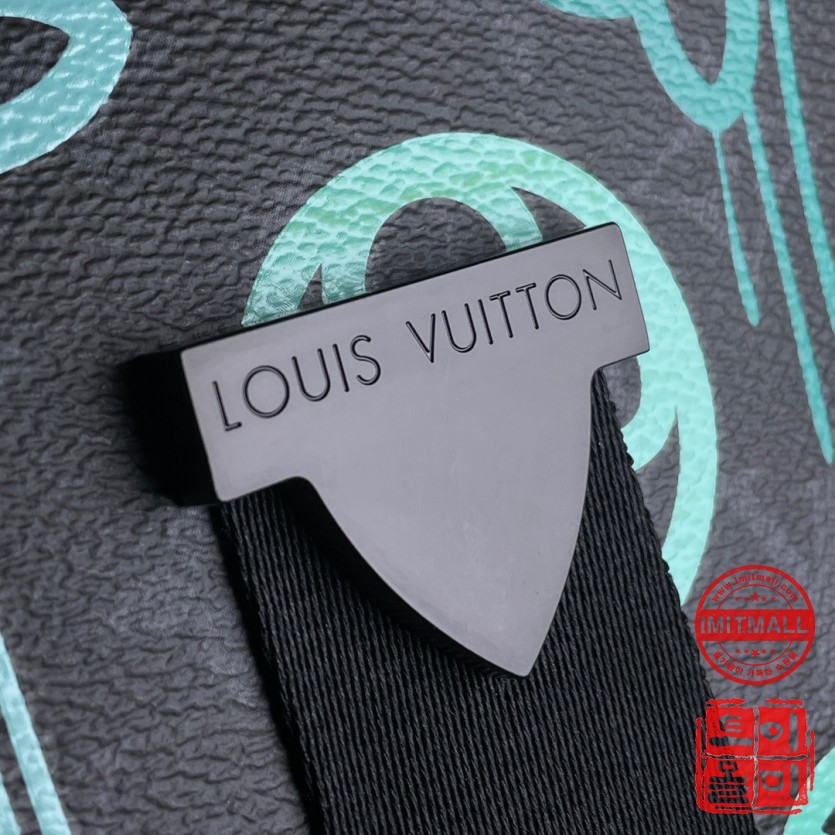 louis_vuitton_xxxxx_big_00008.jpg