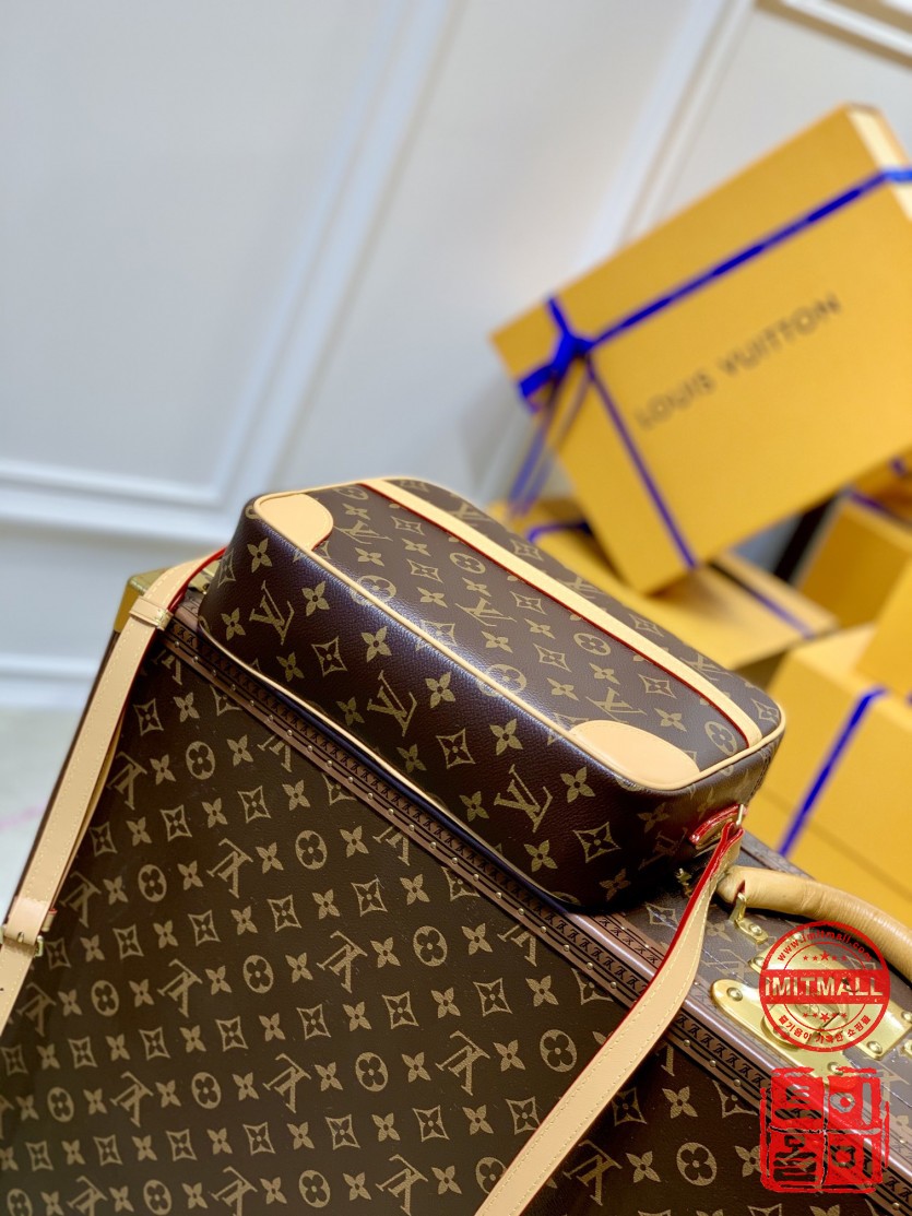 louis_vuitton_xxxxx_big_00004.jpg