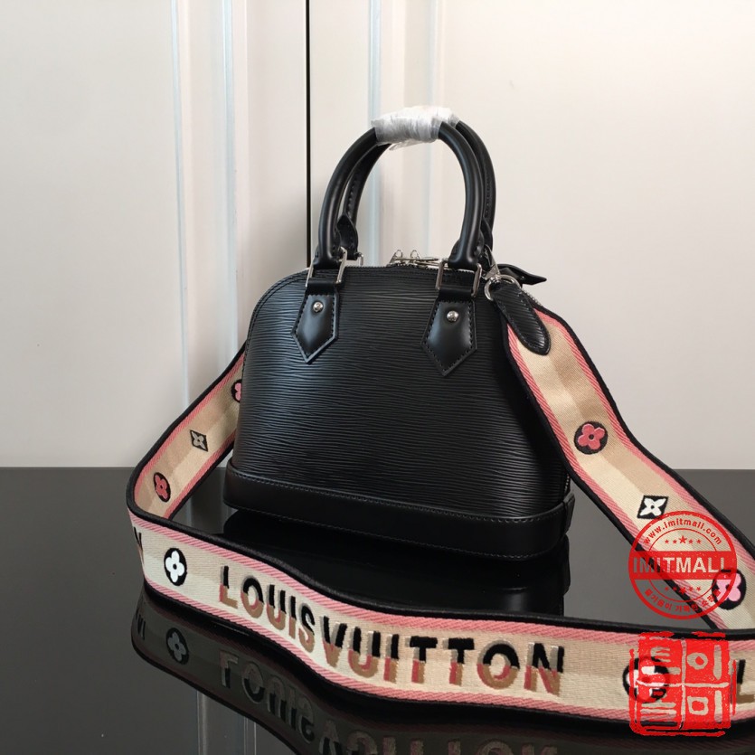 louis_vuitton_xxxxx_big_00003.jpg