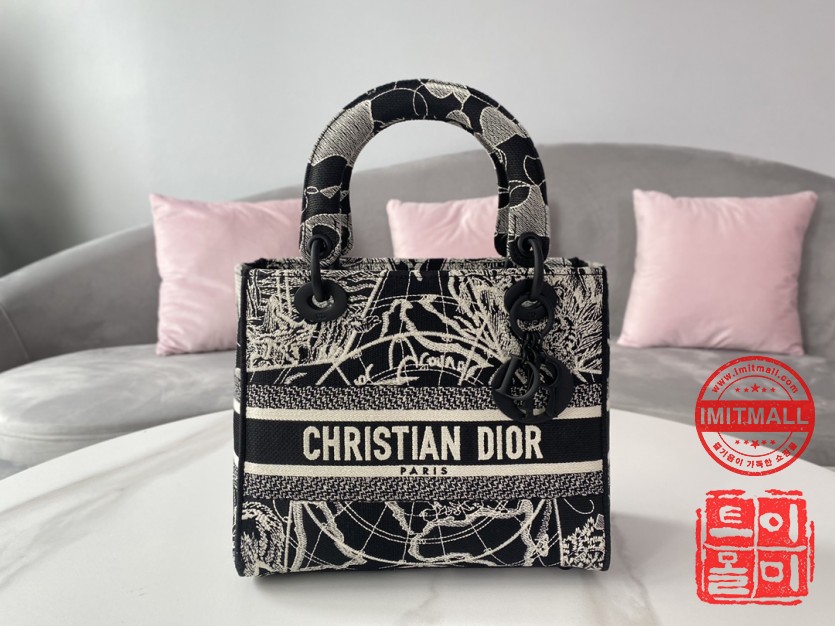 dior_xxxxx_big_00001.jpg