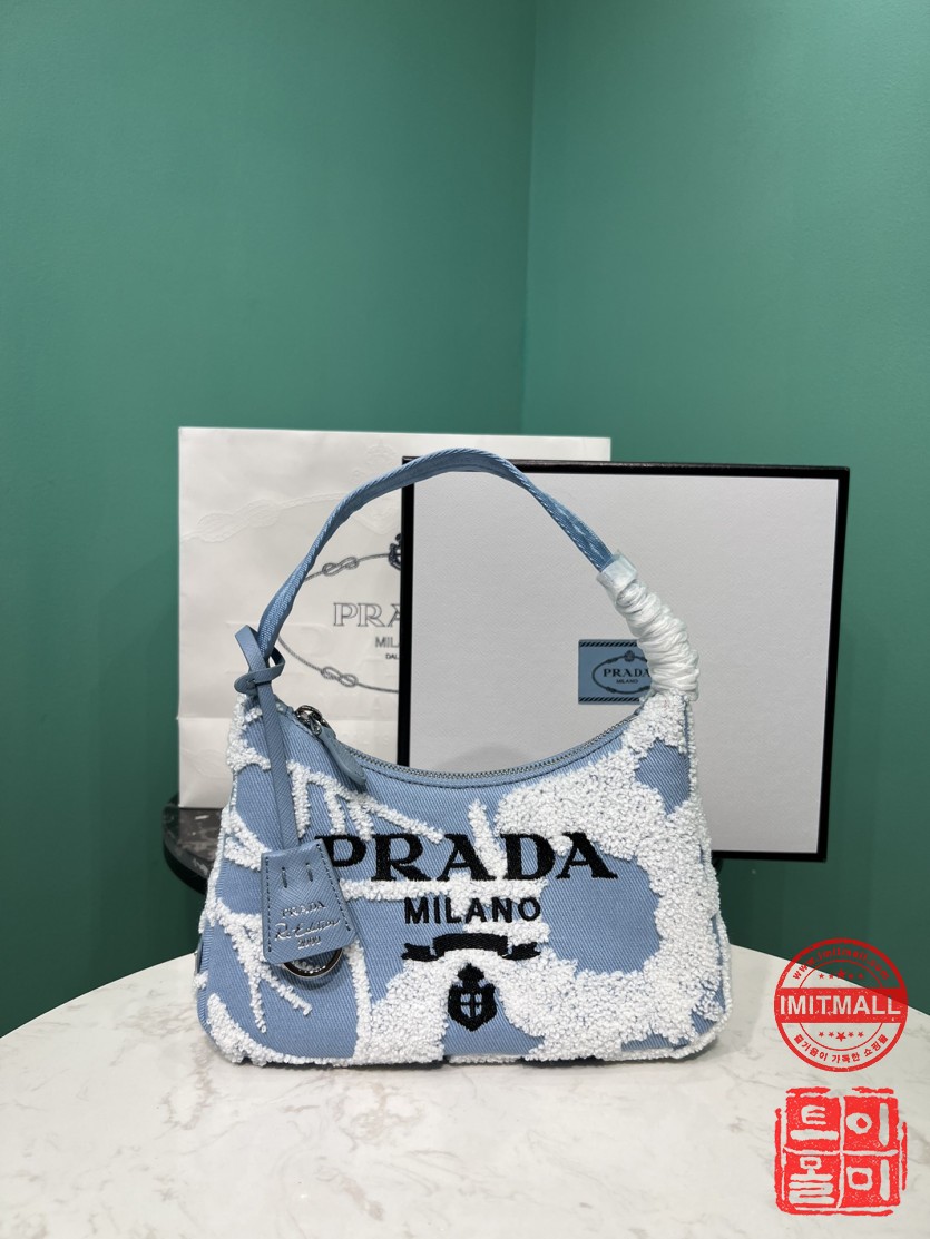 prada_xxxxx_big_00001.jpg