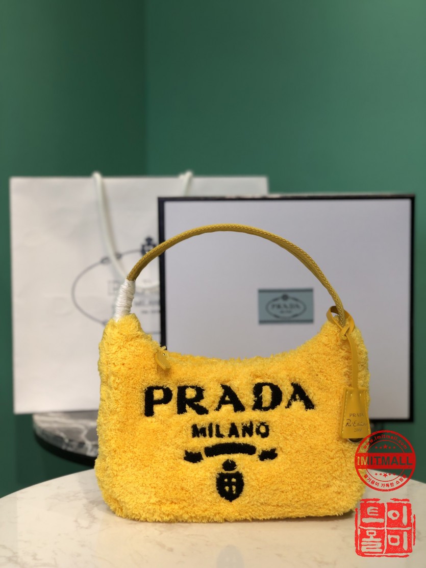 prada_xxxxx_big_00001.jpg