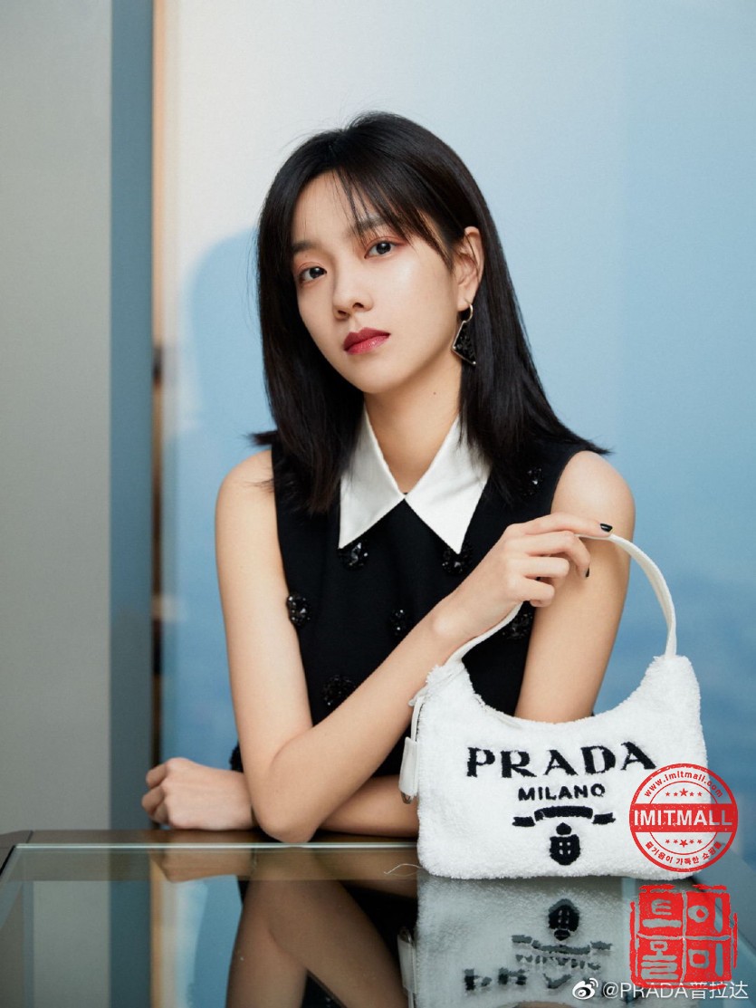 prada_xxxxx_big_00010.jpg