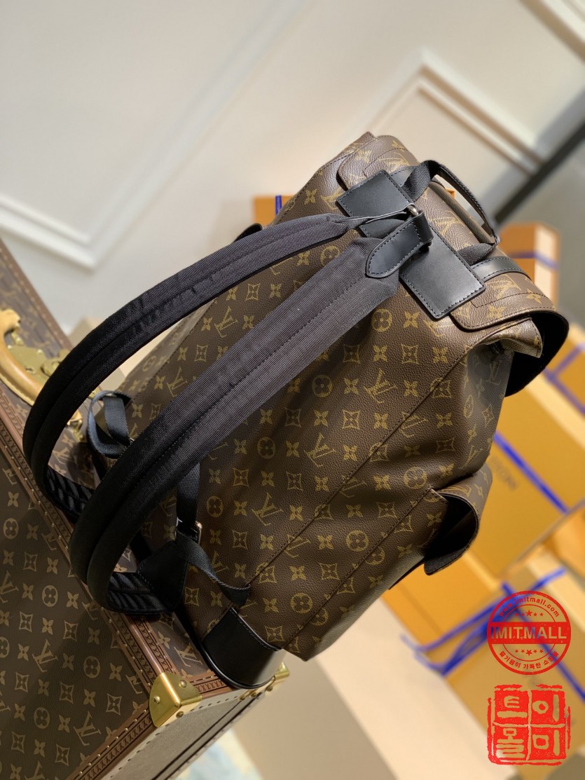 louis_vuitton_xxxxx_big_00004.jpg