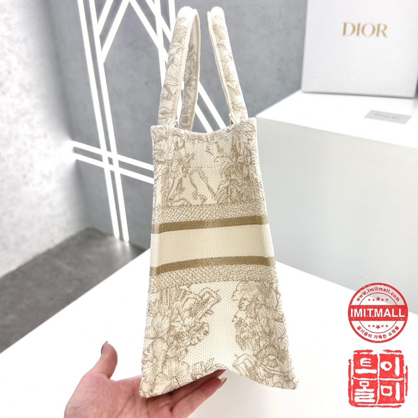 dior_xxxxx_big_00003.jpg