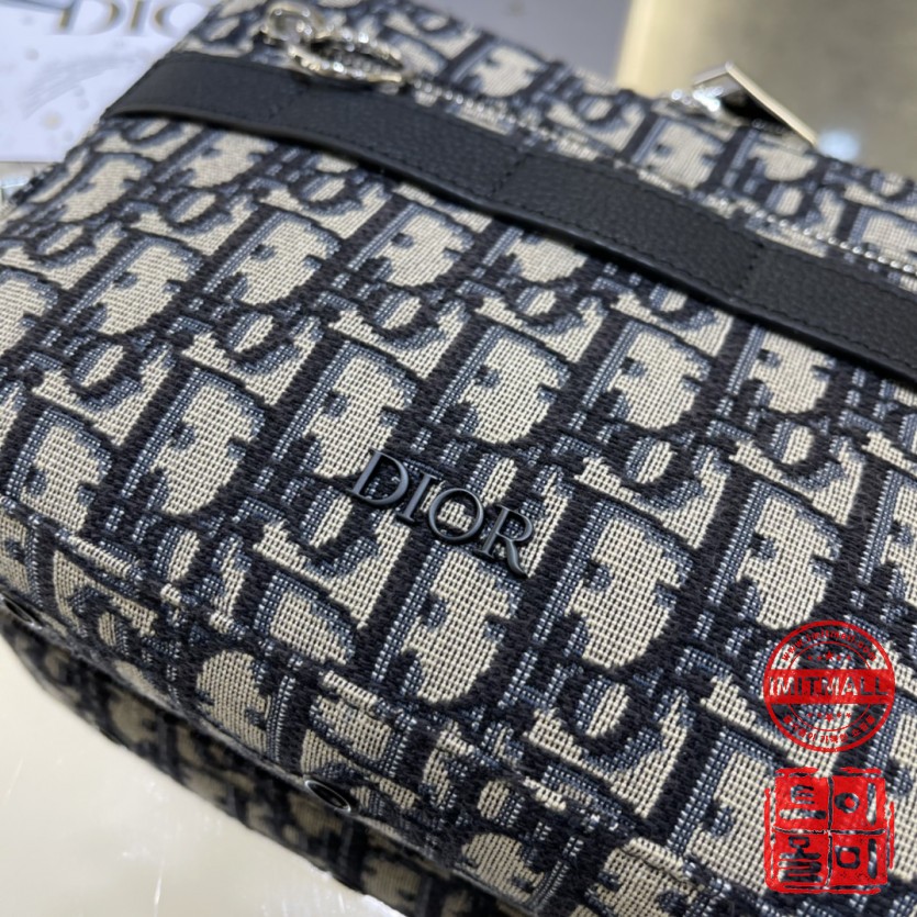 dior_xxxxx_big_00003.jpg
