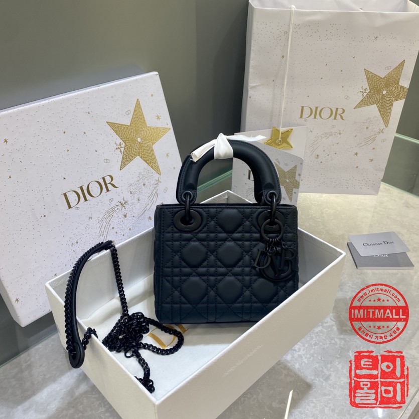 dior_xxxxx_big_00001.jpg