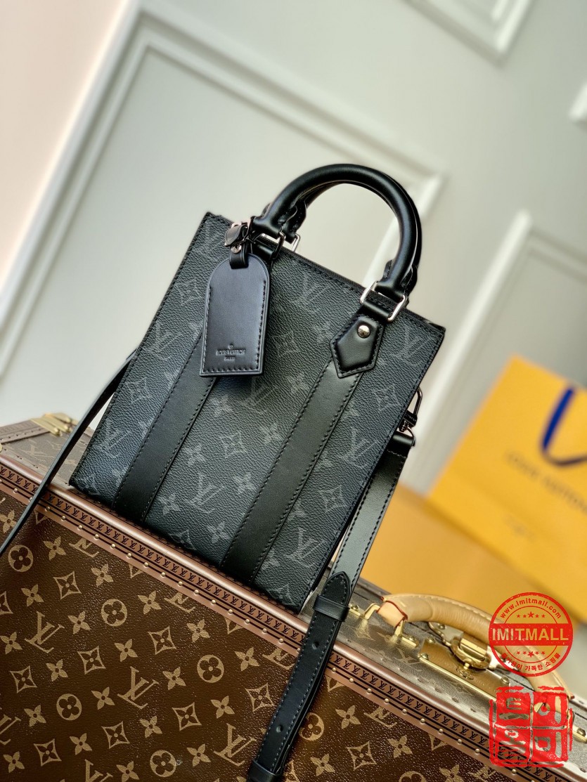 louis_vuitton_xxxxx_big_00001.jpg