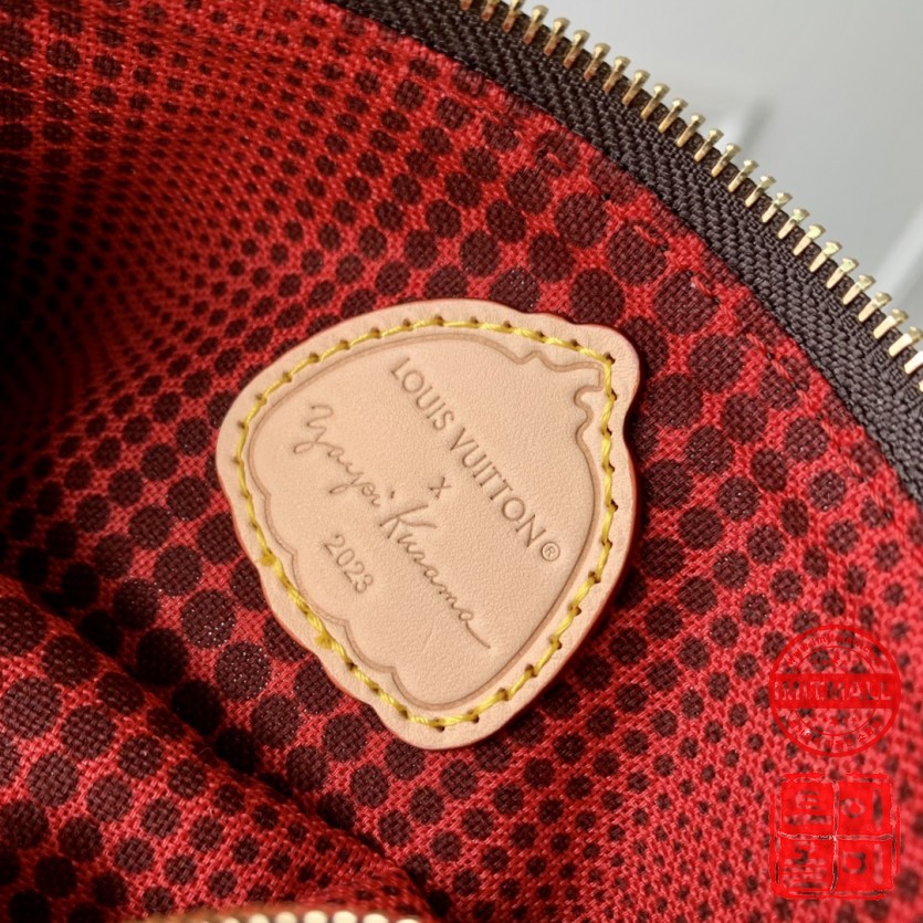 louis_vuitton_xxxxx_big_00009.jpg