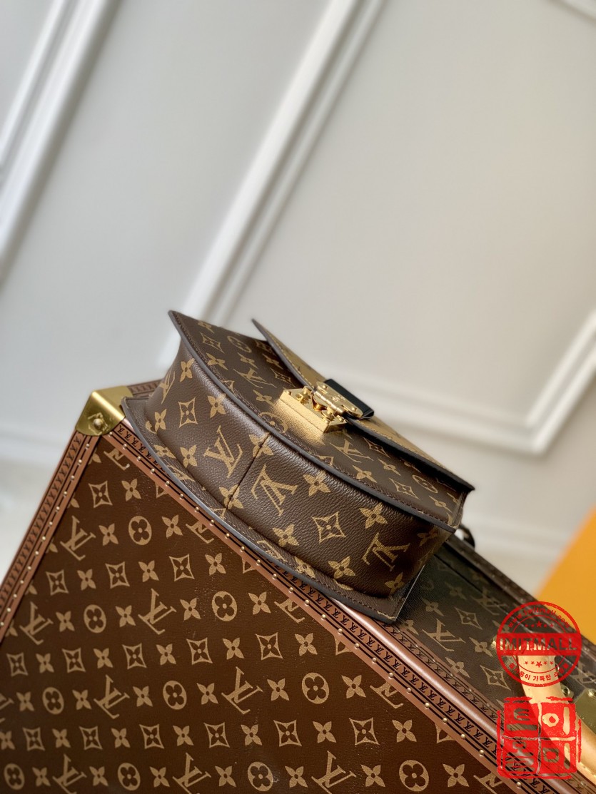 louis_vuitton_xxxxx_big_00002.jpg