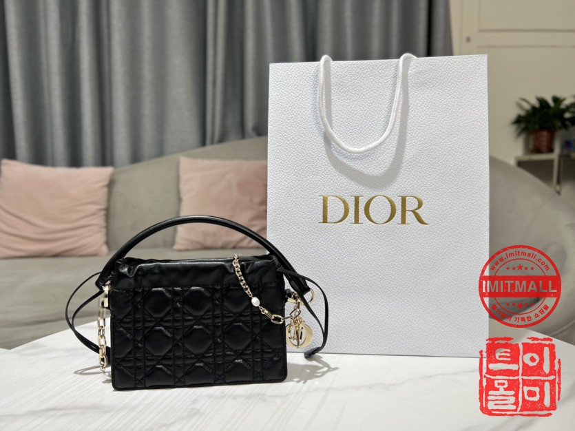 dior_xxxxx_big_00001.jpg