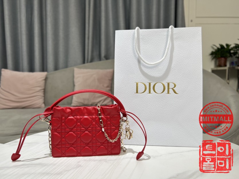 dior_xxxxx_big_00001.jpg