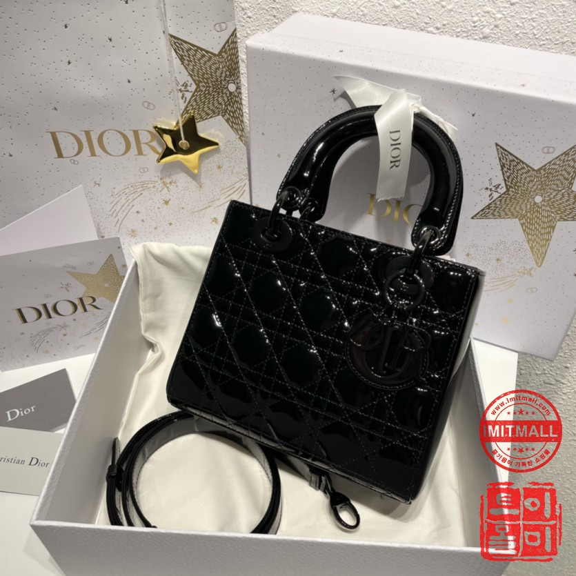 dior_xxxxx_big_00001.jpg