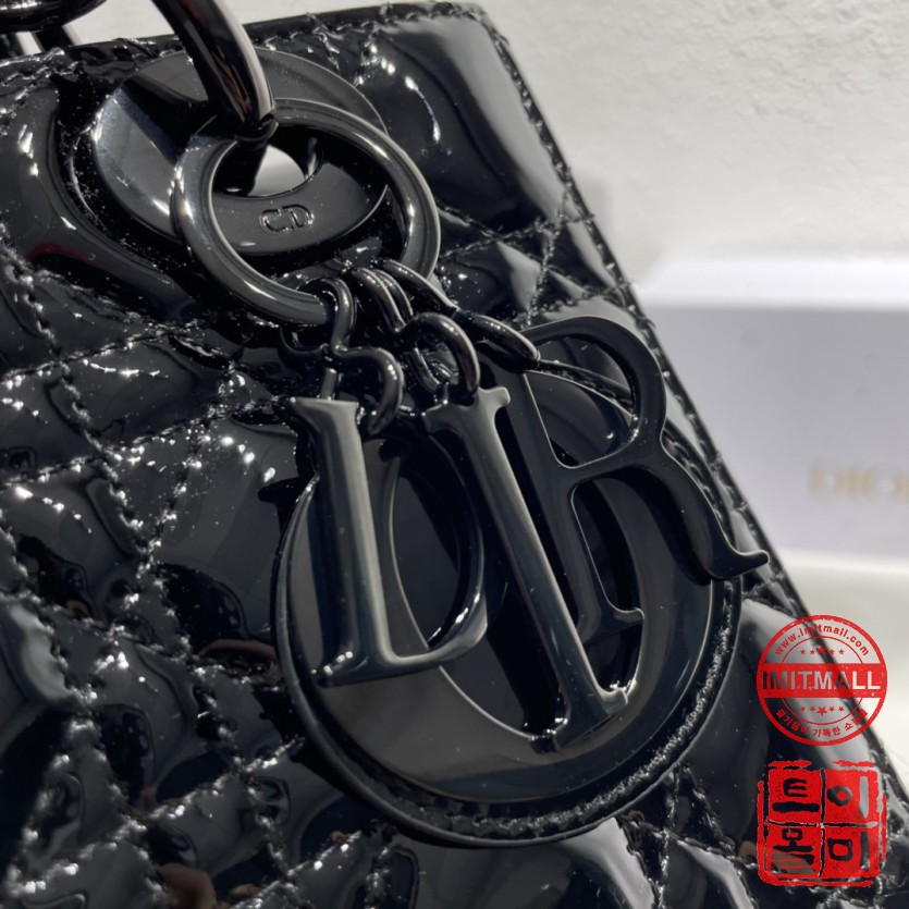dior_xxxxx_big_00006.jpg