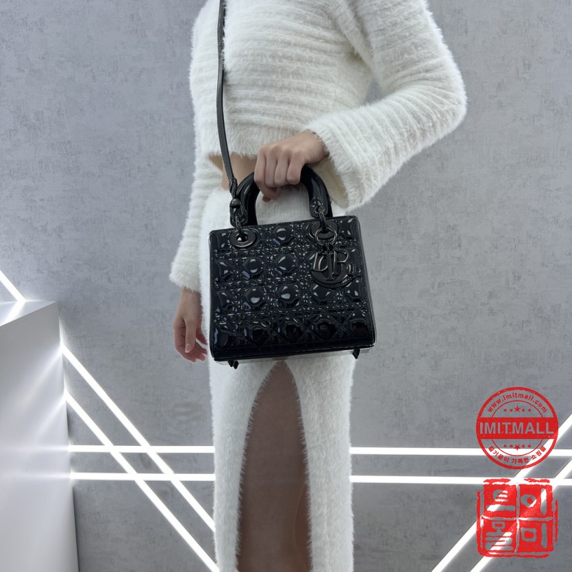 dior_xxxxx_big_00010.jpg