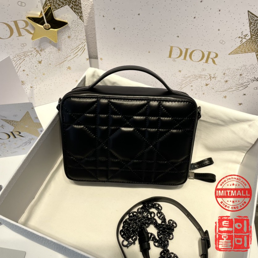 dior_xxxxx_big_00002.jpg