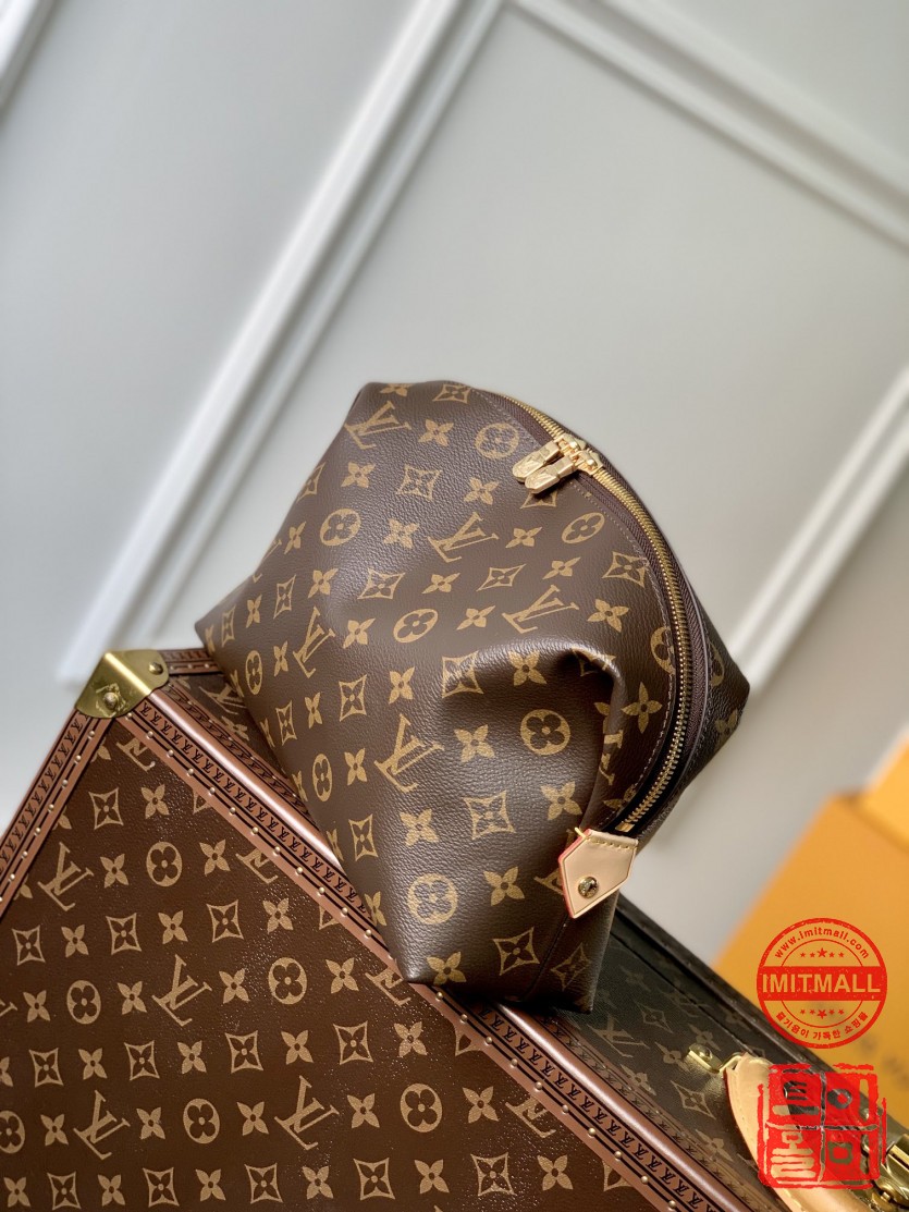 louis_vuitton_xxxxx_big_00003.jpg