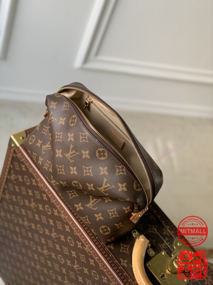 louis_vuitton_xxxxx_big_00007.jpg