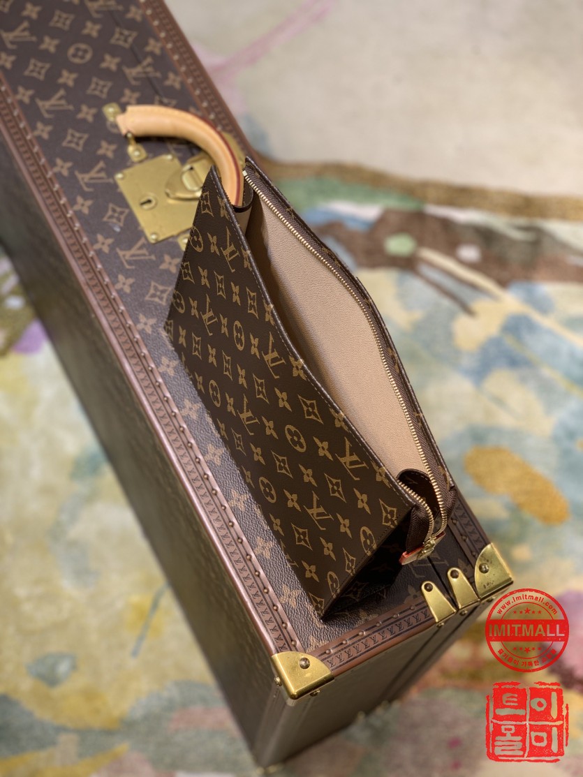 louis_vuitton_xxxxx_big_00007.jpg