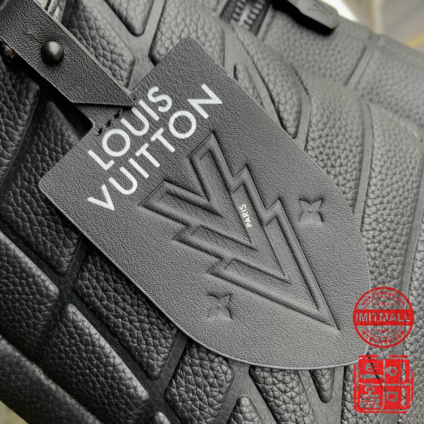 louis_vuitton_xxxxx_big_00007.jpg